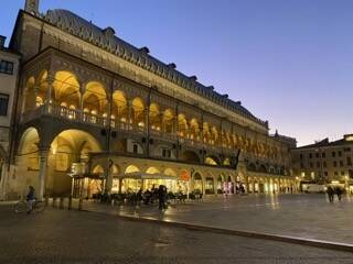 Padova-piazza-frutta